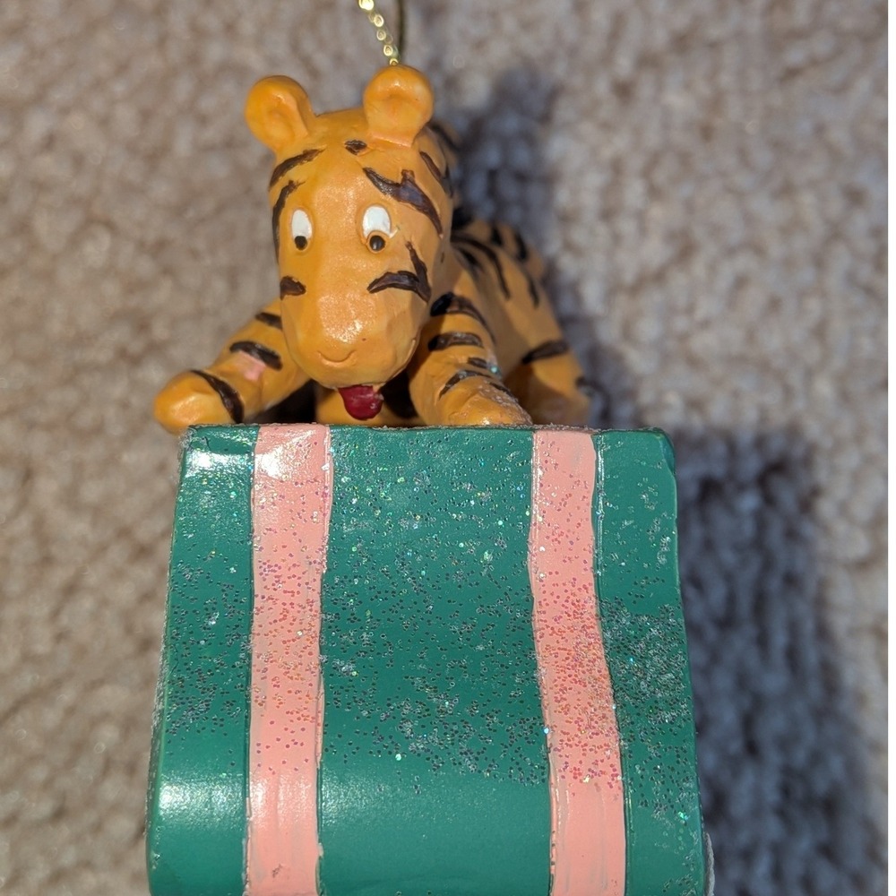 Disney Classic Pooh Tigger on Glitter Present Christmas Ornament NWT Vintage